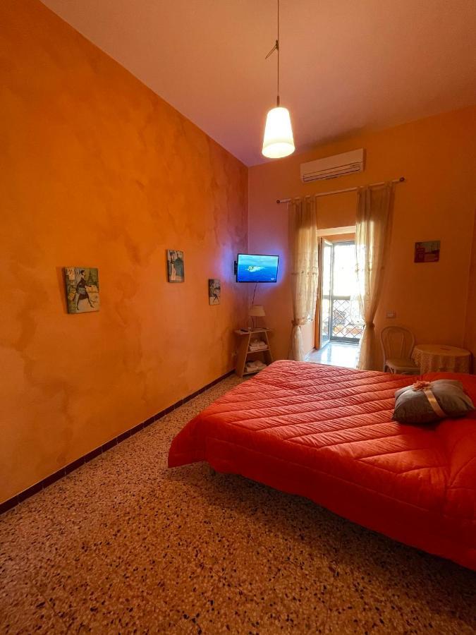 B&B Fabiola Pompeï Buitenkant foto